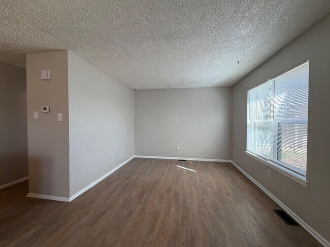 Photo - 9604 Elgin Ave
