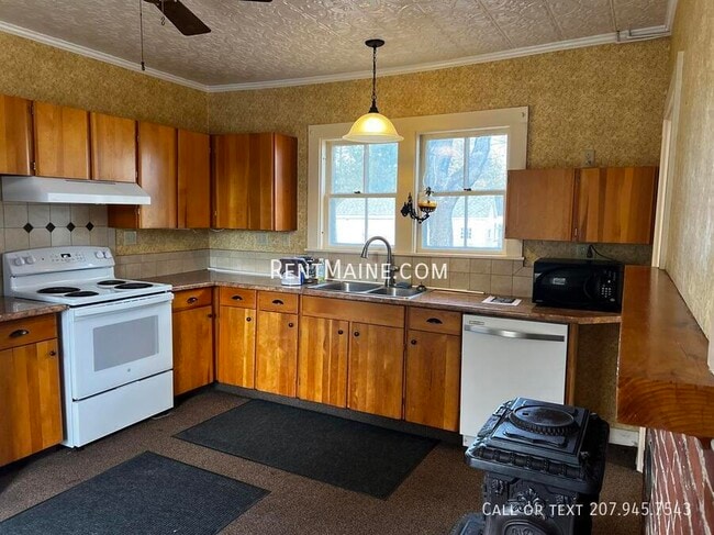 Photo - 92 Main Rd N