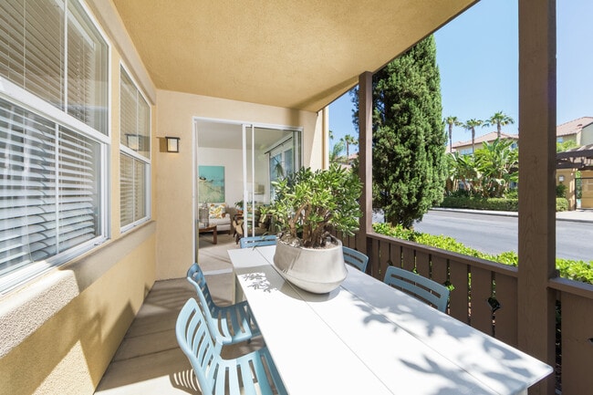 Solana Apartment Homes