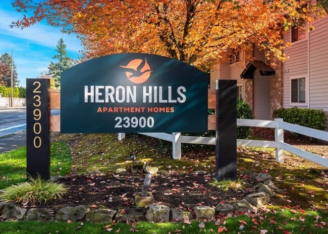 Building Photo - Heron Hills