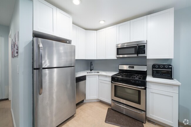 Building Photo - 162 Steuben St Unit 1 Rental