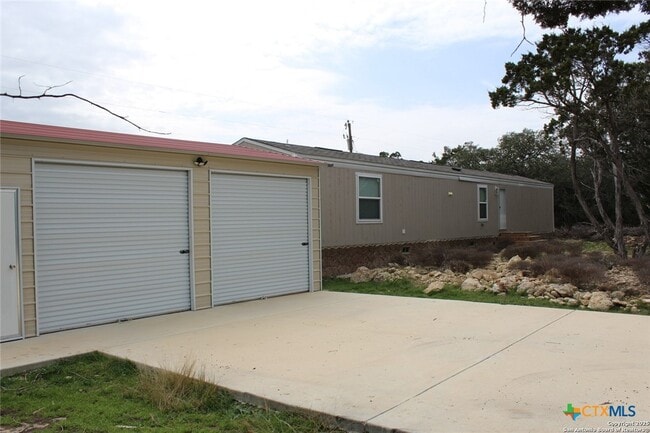 Building Photo - 846 Inglewood Dr Rental