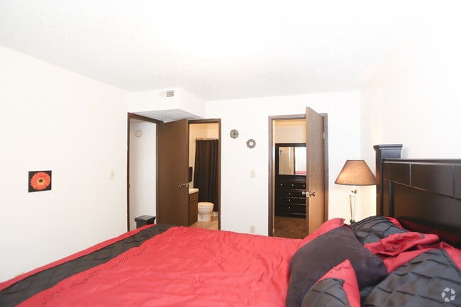 The Pines Apartments
