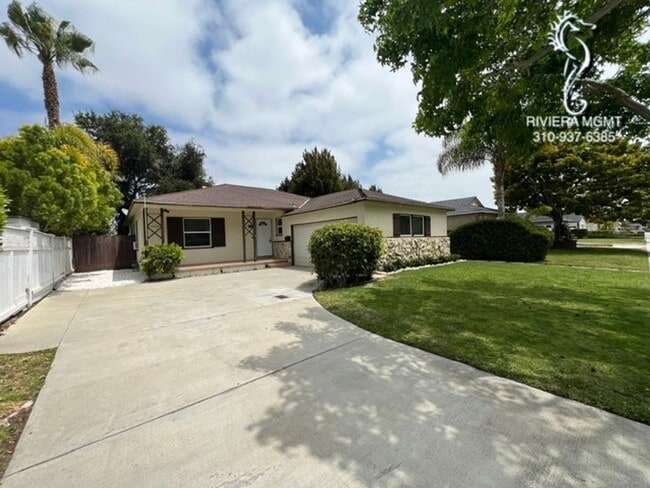 Building Photo - 3BR 1.5BA House in the Hollywood Riviera