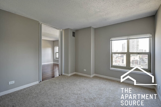 Photo - 100 W Chestnut St Unit 1805
