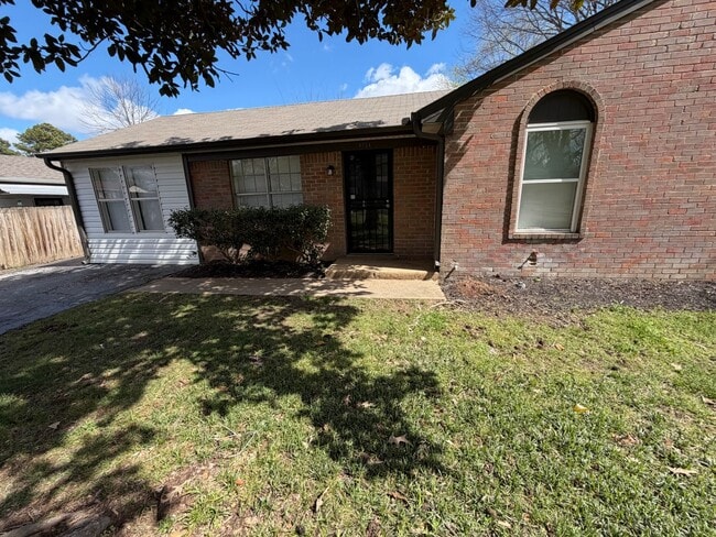 Photo - 8254 Pinebrook Dr