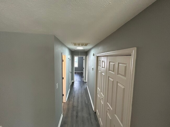 Photo - 4205 Mica Ave