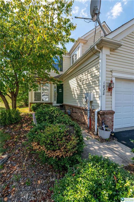 Photo - 1828 Majestic Dr