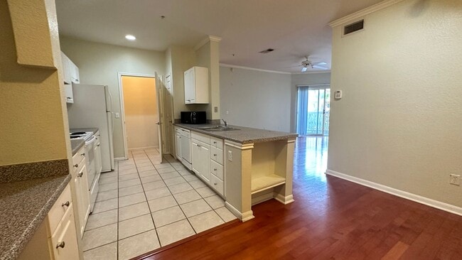 Photo - City Living Meets Comfort – 2BR/2BA Condo in Prime Downtown Location Unit 235