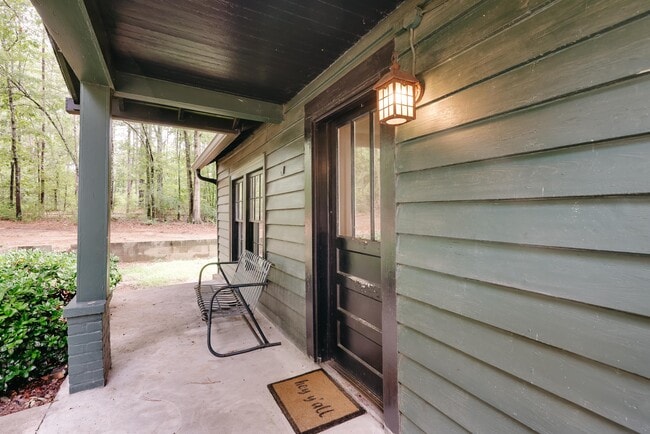 Photo - 505 Cherokee Rd