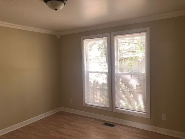 Photo - 704 E Main St Unidad 2