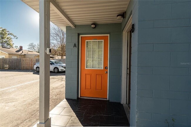 1225 E Livingston St