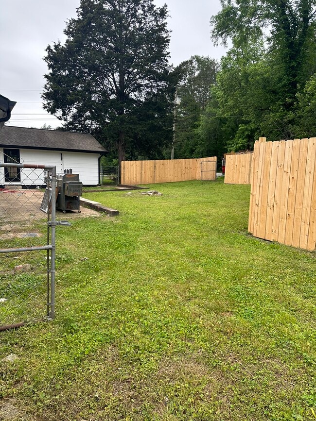 Photo - 7201 Moses Rd