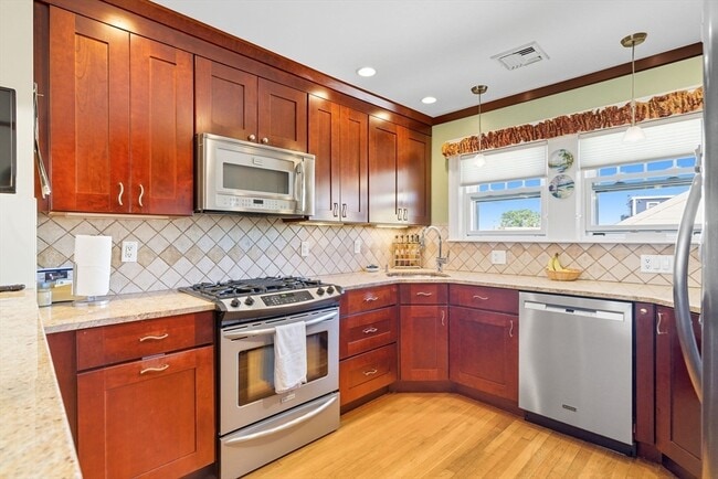 Photo - 40 Cottage Park Rd Unit 2