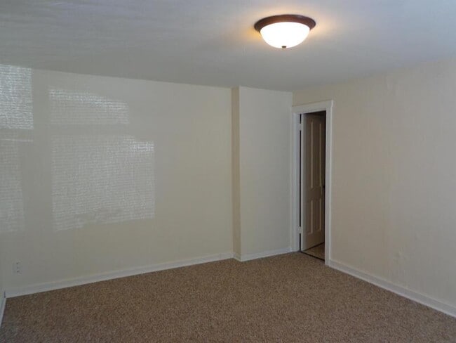 Photo - 121 E Gorham St Unit 2