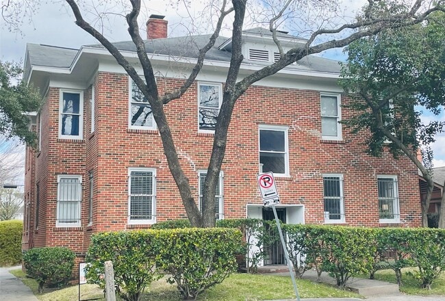 Photo - 614 Peden St Unit B