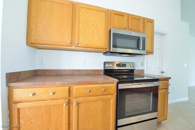 Photo - 343 NE 10th St