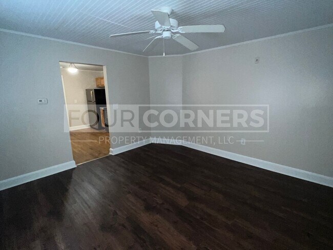 Photo - Charming 2 Bedroom 2 Bath in Historic Building Unidad 121