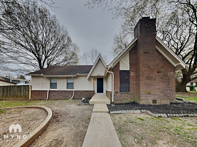 Building Photo - 464 Windridge Point