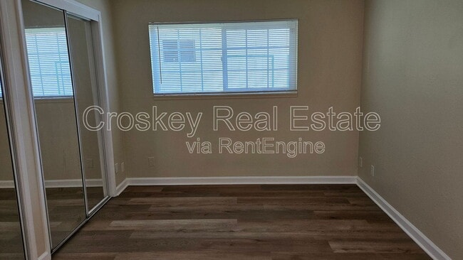 Photo - 171 E 15th St