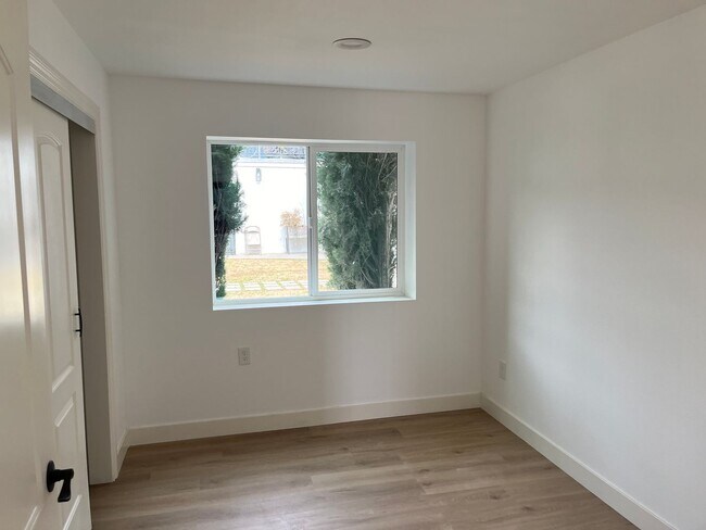 255 S Ave 55 Unit 11