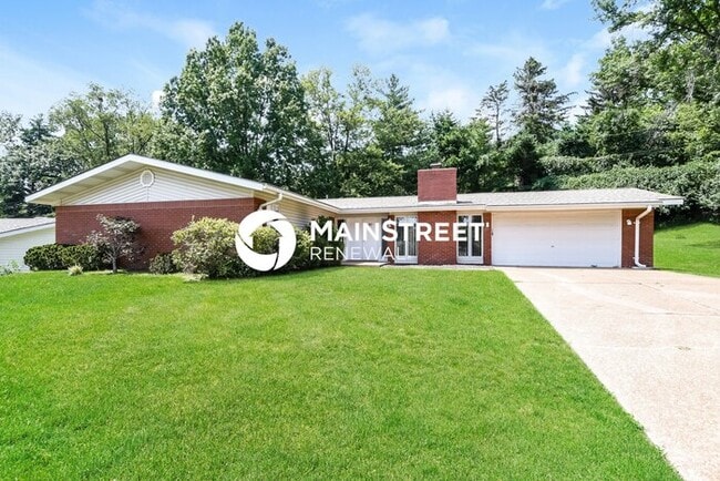4 Bedroom Pet-Friendly Home in St. Louis, MO with Main Street Renewal