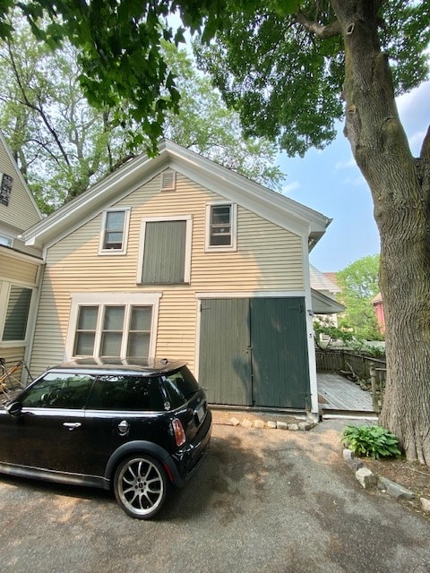 Building Photo - 46 Athol St Unit 3