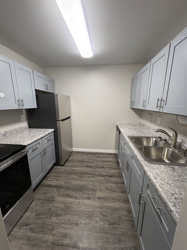 Photo - Broadway Crossing Apartments