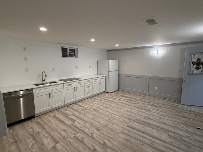 Photo - 235 Coral Way