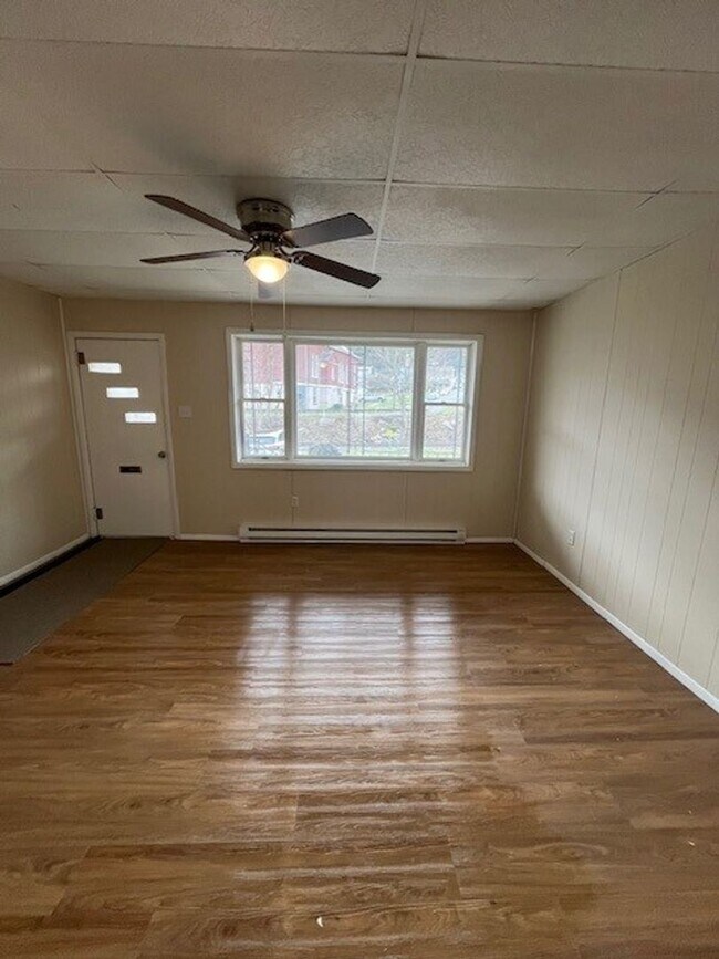 Photo - 3-4 bedroom, 2 bathroom