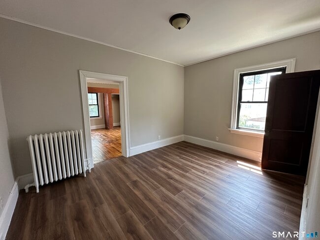 304 Edgewood St