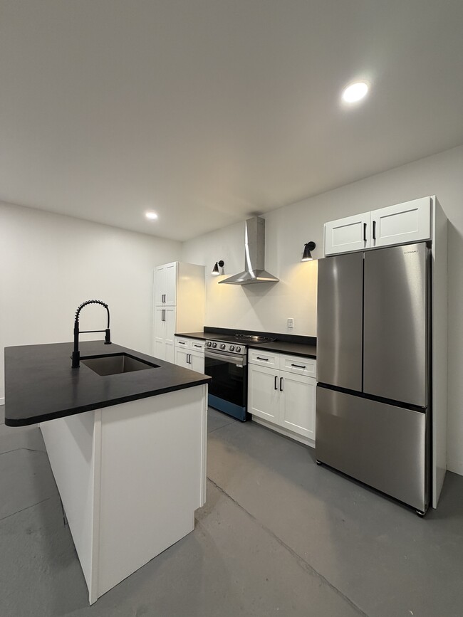 Building Photo - The Warehouse At Calhoun - RESIDENTIAL Unit 503 - B