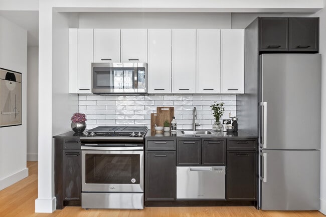 Photo - 63 Wall Street