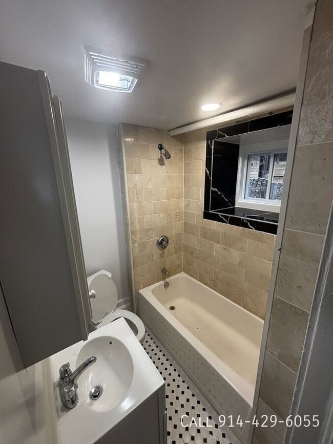 Photo - 52 William St Unit 2