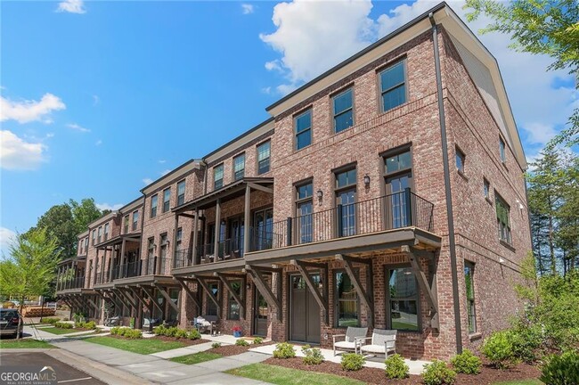 Building Photo - 820 Snider Walk NE