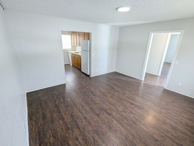 Building Photo - 506-512 Northwood Road Unit 512 #200