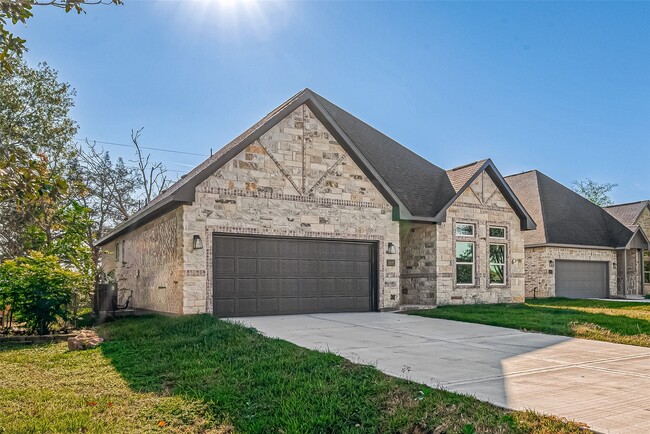 Photo - 3635 Needville Ave