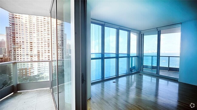 Building Photo - 1331 Brickell Bay Dr Unit 1502 Rental