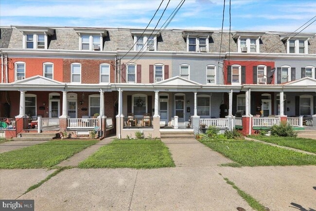 Building Photo - 536 S Fourth St Rental