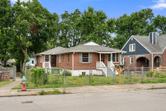 Photo - 1036 Seymour Ave