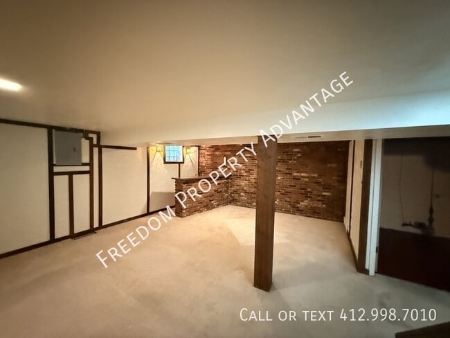 Photo - 800 Flint Rd