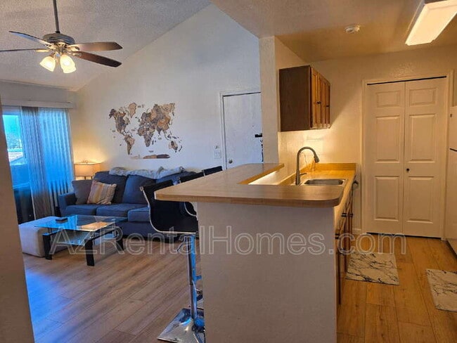 Photo - 623 W Guadalupe Rd Unidad #270