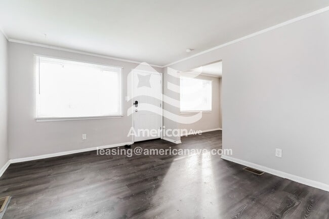 Photo - 105 Veronica Dr