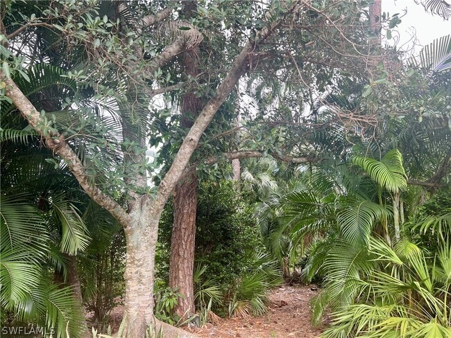 Photo - 2251 Queens Way