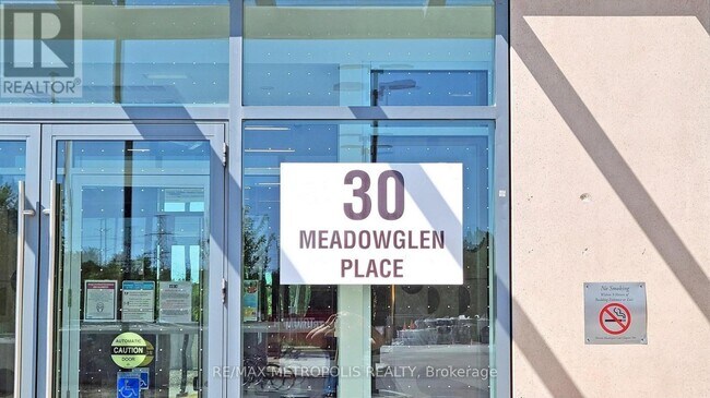 Photo - 30 Meadowglen Pl Unité 2405