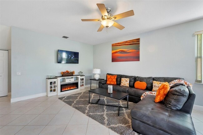 Photo - 3527 Chesapeake Cir