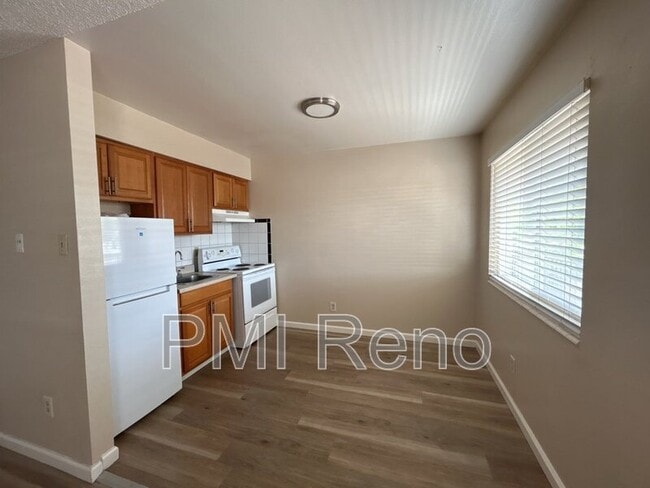 Photo - 415 Greenbrae Dr Unit Apt F