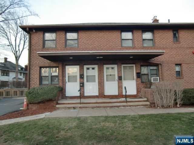 Building Photo - 482 Broad Ave Unit 7-7 Rental
