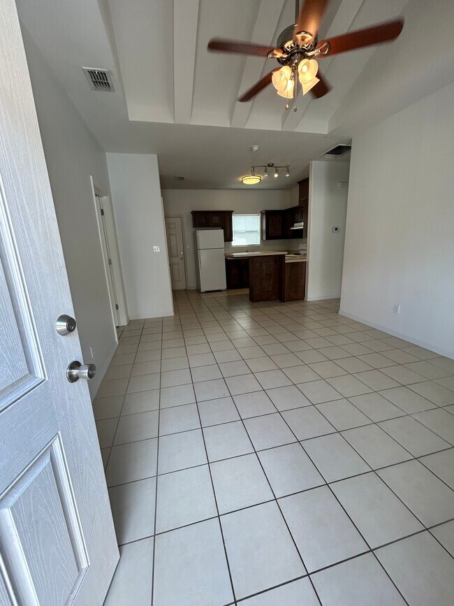 Photo - 3005 Diamondhead Ave Unidad 4