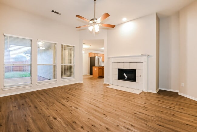 Photo - 1308 Doris Dr